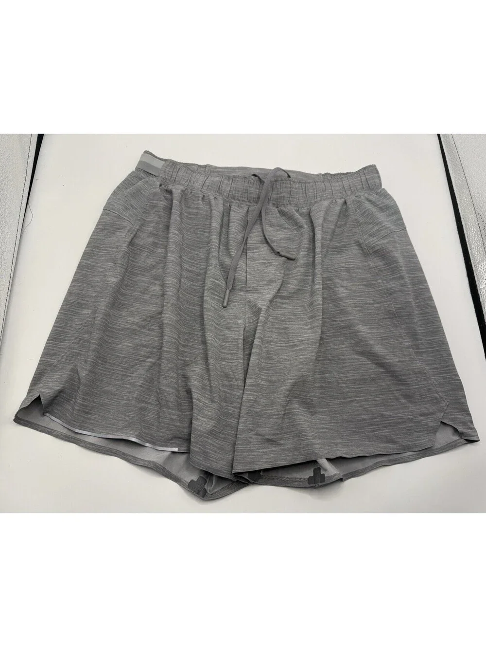 Lululemon Men's At Ease Shorts 7